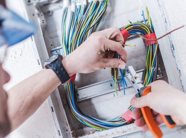 Montajes eléctricos en Barcelona