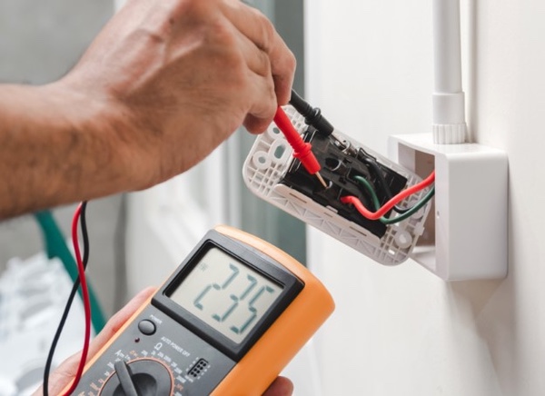 Reparación de averías eléctricas en Barcelona